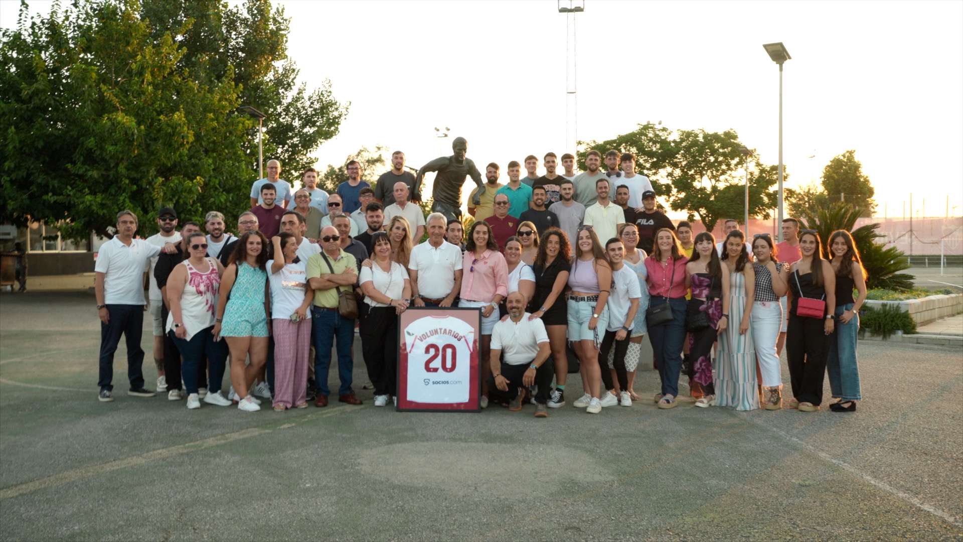 Frame-2-acto-despedida-temporada-24-25-voluntarios