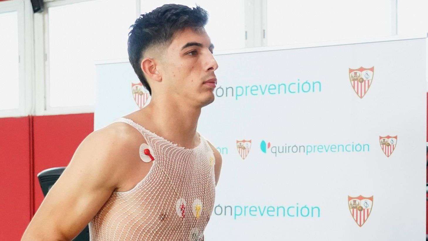 Edited-albertoflores_reconocimiento.jpg