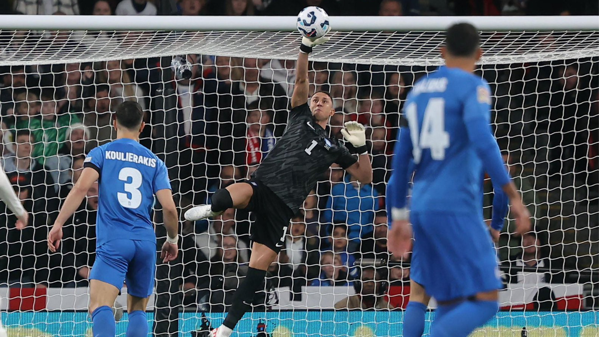 AGRIDULCE TITULARIDAD PARA ODYSSEAS EN EL DINAMARCA - GRECIA (3-1) |  Sevilla FC