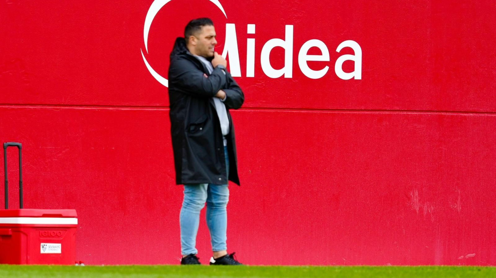 David Losada dando instrucciones