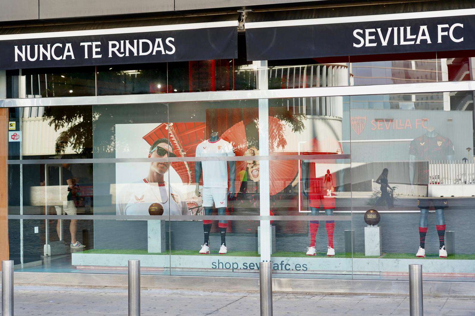 Tienda_Sevilla_FC_2024