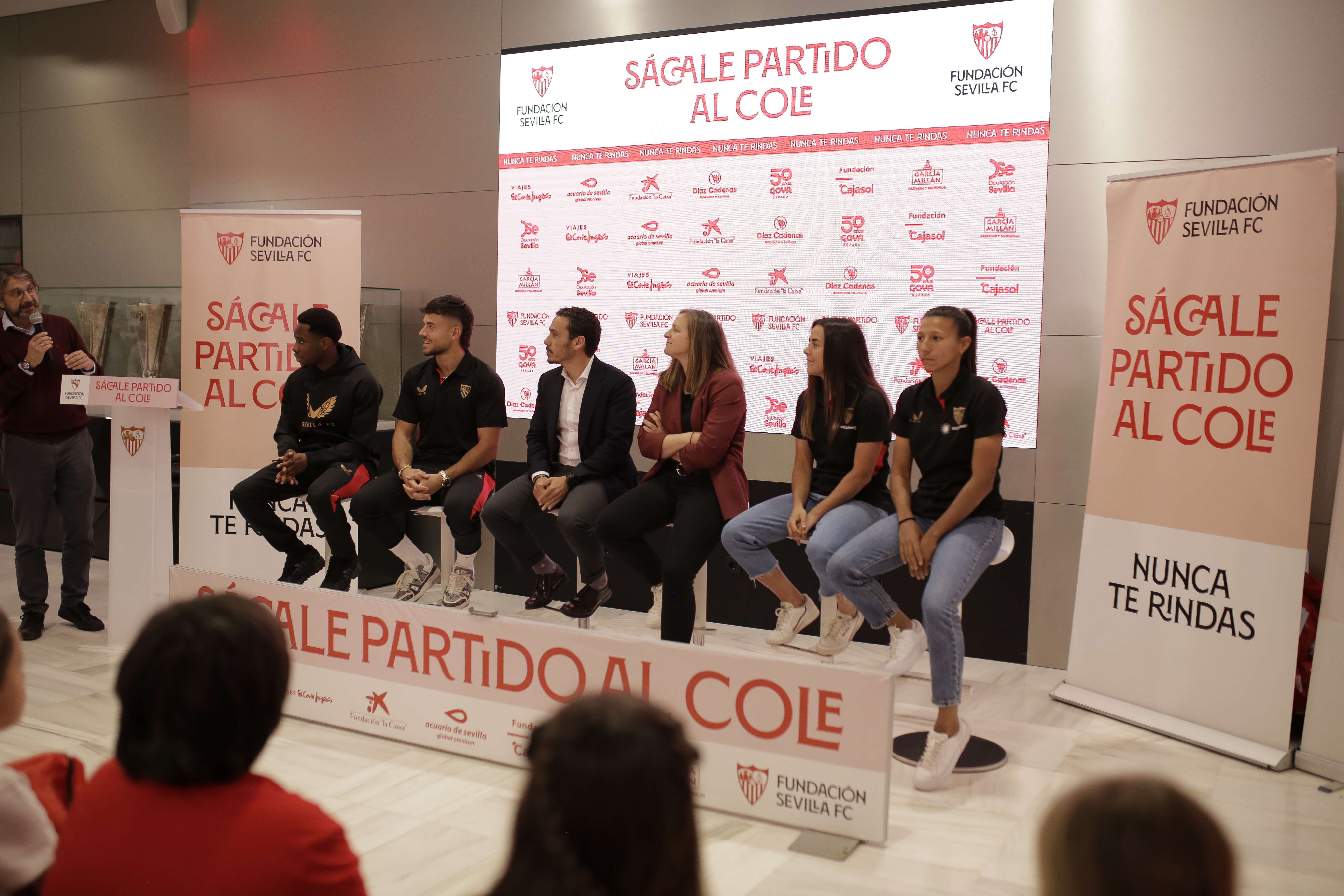 EstadioVillanuevaAriscal-233